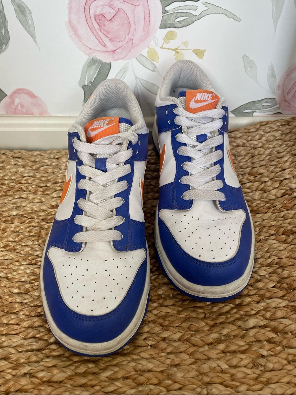 Nike Dunk Low Knicks White Blue Orange Youth Sneakers Size 7Y Streetwear Skater - Picture 4 of 9